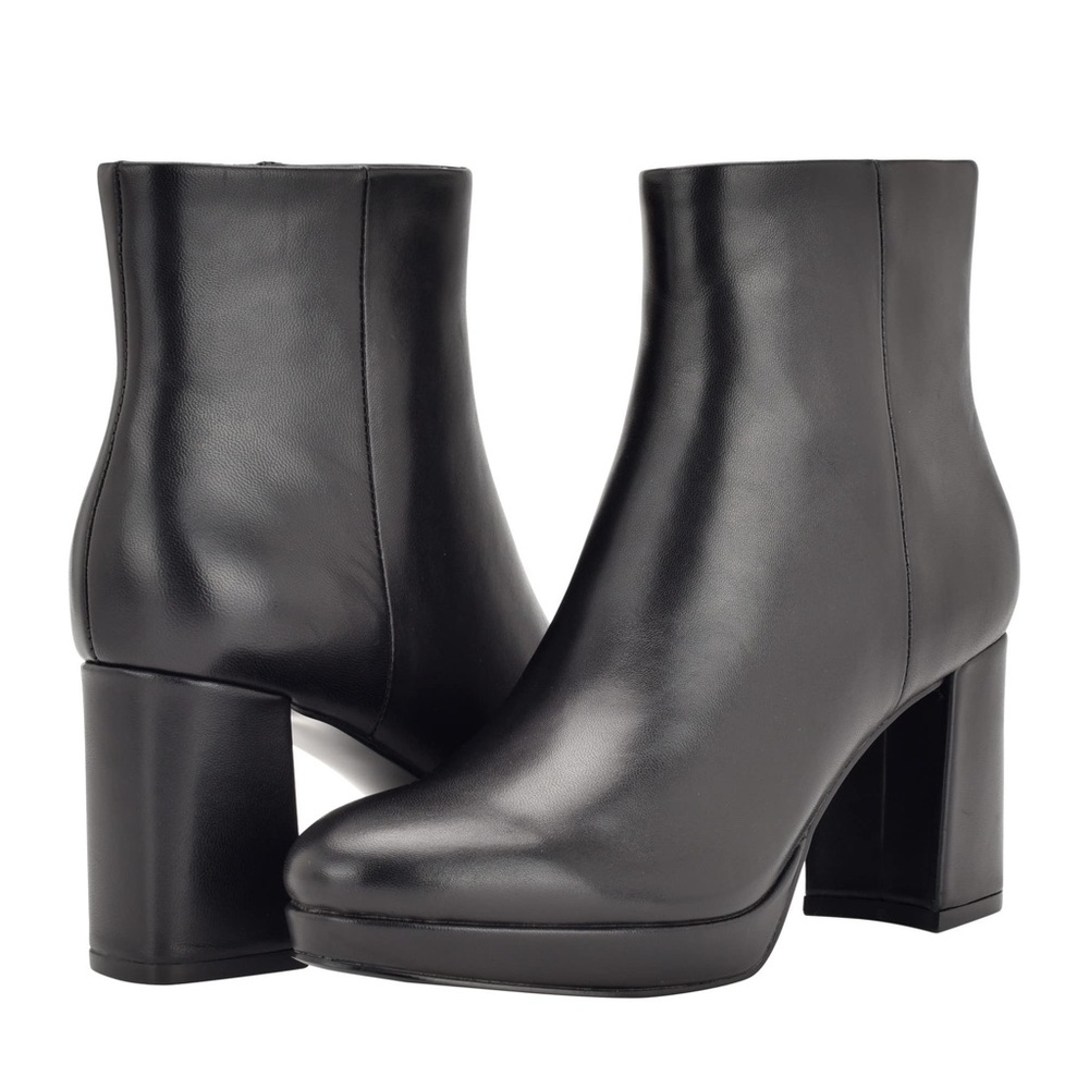 Versatile Black Ankle Booties - image 1